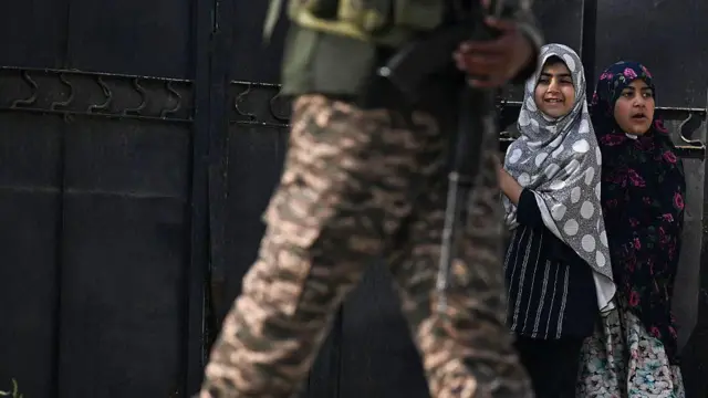 India Serang Pakistan: Ledakan di Kashmir Tewaskan 3 Warga Sipil - Analisis Lengkap