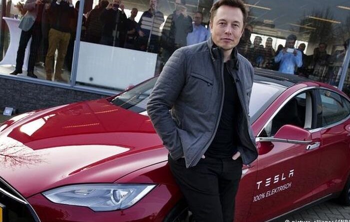 Trump Disebut Akan Jual Mobil Tesla Miliknya Usai Ribut dengan Elon Musk