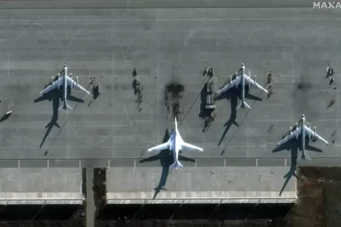 41 Pesawat Rusia Hancur oleh Drone Ukraina: Analisis Kerugian Moskwa Rp 114 Triliun