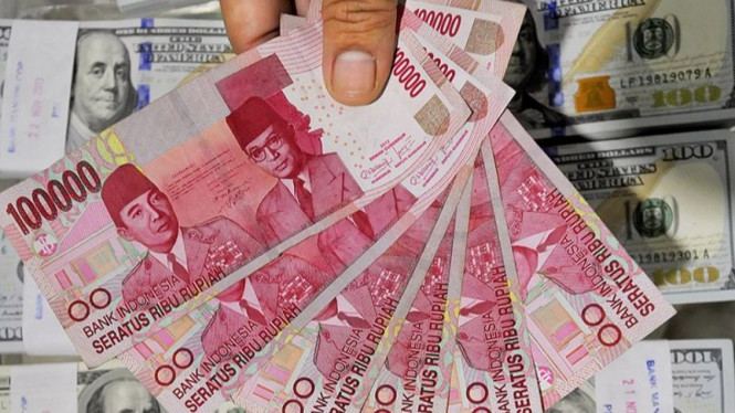 Nilai Tukar Rupiah Menguat Prediksi Perdagangan 24 Juli 2025