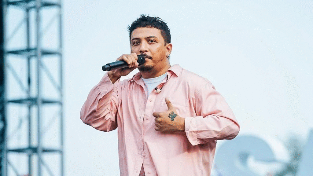 Sal Priadi Bikin Heboh, Lagu Baru Bikin Hati Meleleh