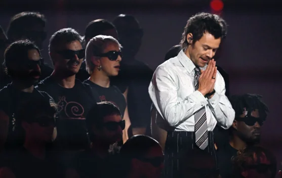 Harry Styles Debutkan What Is Enough di MSG, Lagu untuk Liam Payne 5 Harry Styles Debutkan What Is Enough di MSG, Lagu untuk Liam Payne