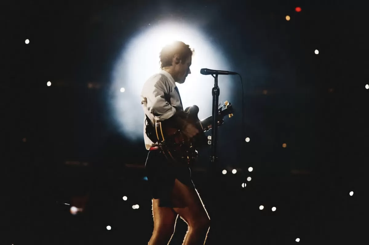 Harry Styles Debutkan What Is Enough di MSG, Lagu untuk Liam Payne 2 Harry Styles Debutkan What Is Enough di MSG, Lagu untuk Liam Payne